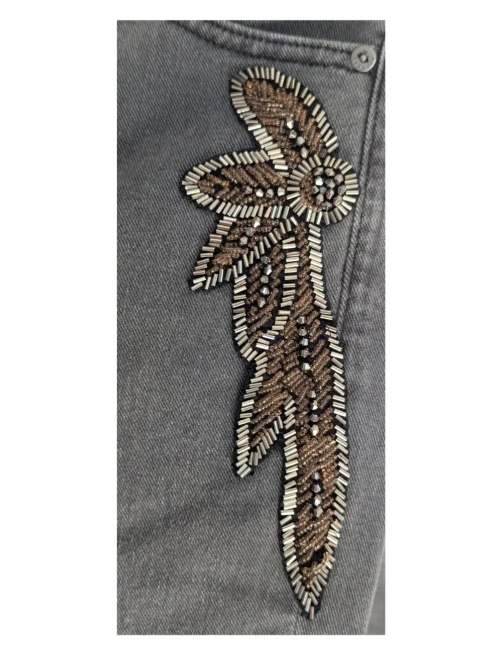 Express Super High Rise Slim Washed Black Jeans 8R Beaded Embellished Stretch